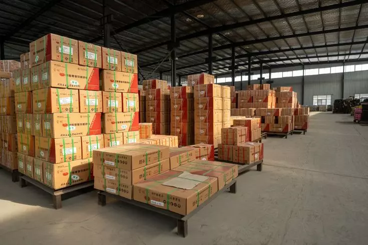 مستودع اثاث بحي السلي